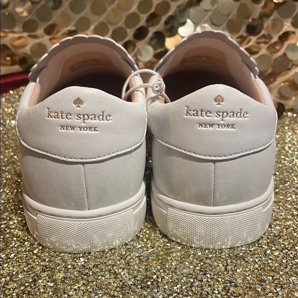 NWOT Kate Spade Chic White Scalloped Slip-On Sneakers Sz 8 - Picture 3 of 7